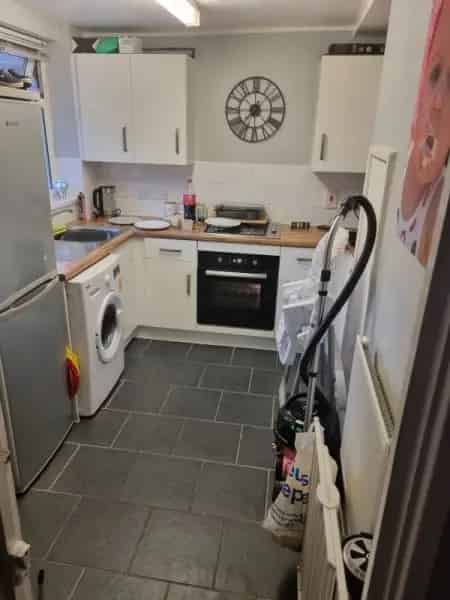 Flat For Rent , Fieldcommon Lane, Elmbridge, England