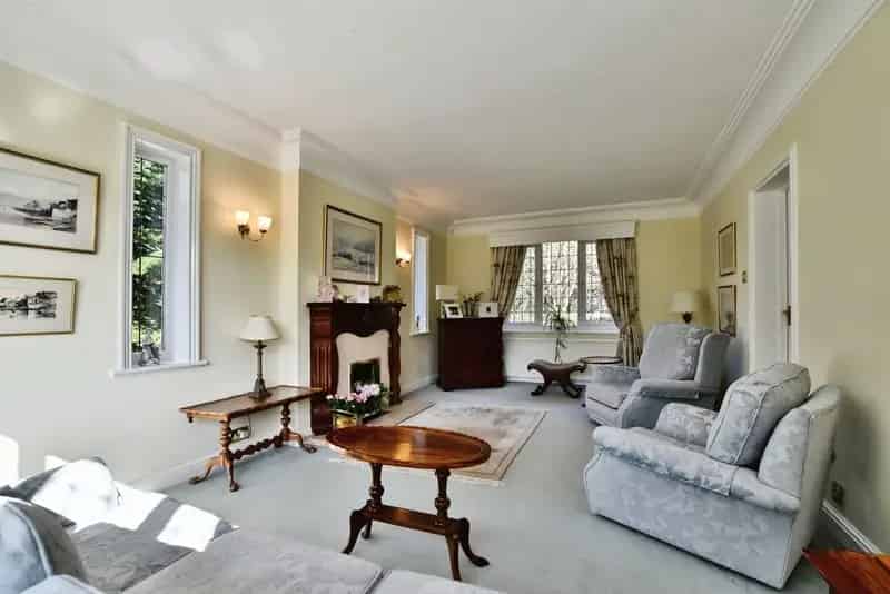 4 Bed Family Home with 5000 sq ft Extension Potential