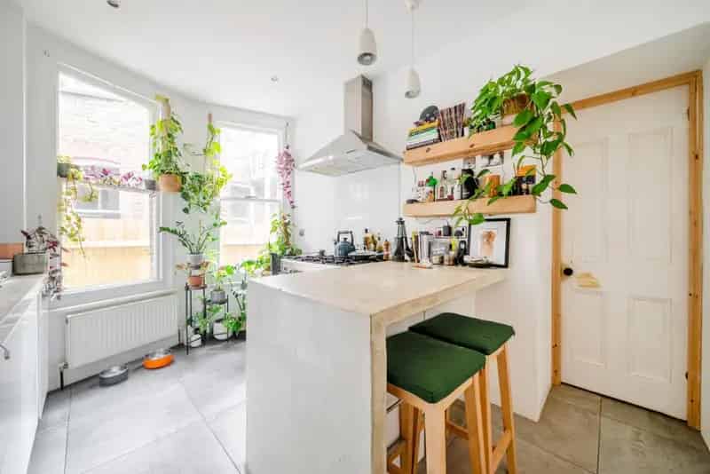 Stunning Garden Flat Streatham Hill High Standard Finish Excellent Transport