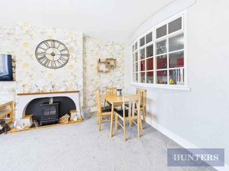 2 Bedroom Top Floor Flat for Sale