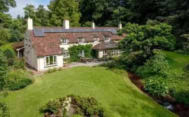 Westhay Cottage 976 Acres Secluded Garden Lake MultiGenerational