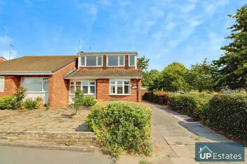3 Bedroom Semi Detached Dormer Bungalow For Sale