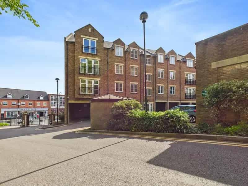 2 Bedroom Apartment for Sale
