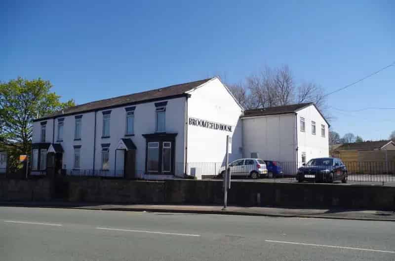 29 Bedroom Detached House for Professionals and Students