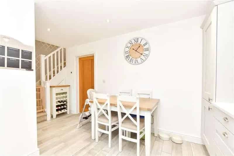 3 Bed Semi-Detached House for Sale