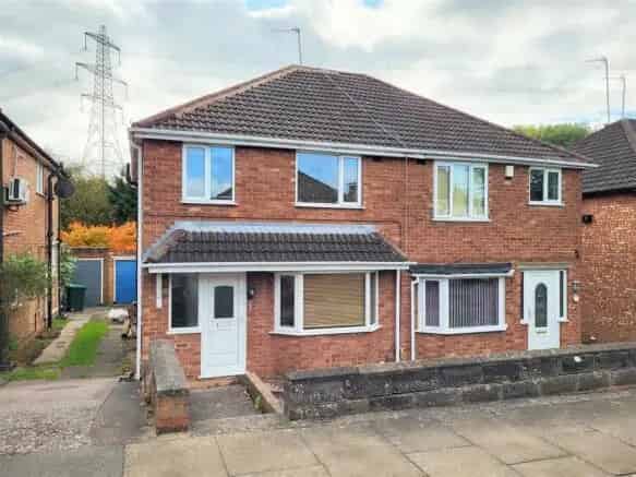 3 Bed Semi Detached House To Let - Recently Refurbished