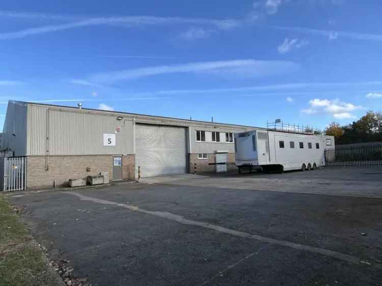 Industrial For Rent in Runcorn, England