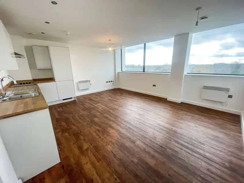 2 Bedroom Flat to Rent Sale Greater Manchester M33
