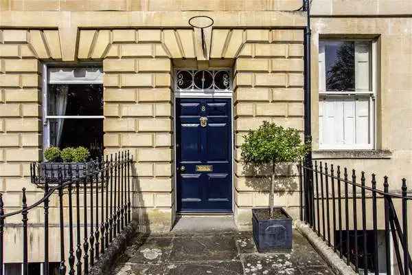 St. James's Square, Bath, Somerset, BA1 2TR | Property for sale | Savills