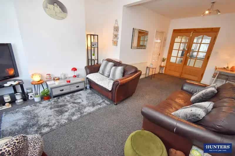 3 Bedroom House For Sale Near General Hospital Leicester