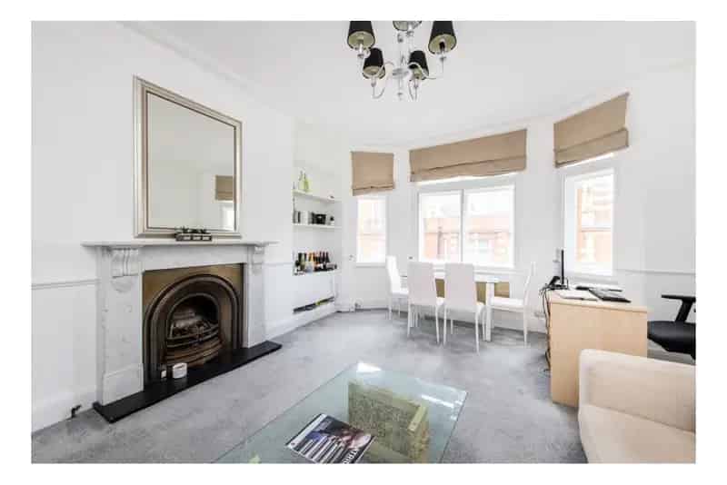2-Bedroom 2-Bathroom Furnished Apartment Little Venice June Availability