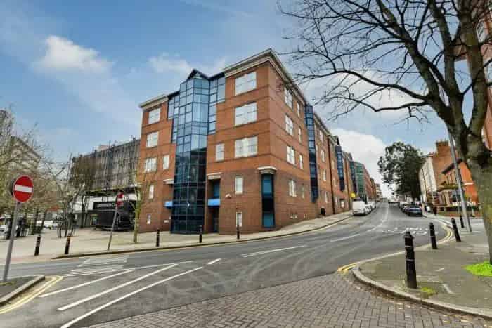 Refurbished Grade A Office Space Park Row Maid Marian Way
