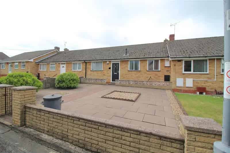 2 Bedroom Bungalow for Sale Near Local Amenities