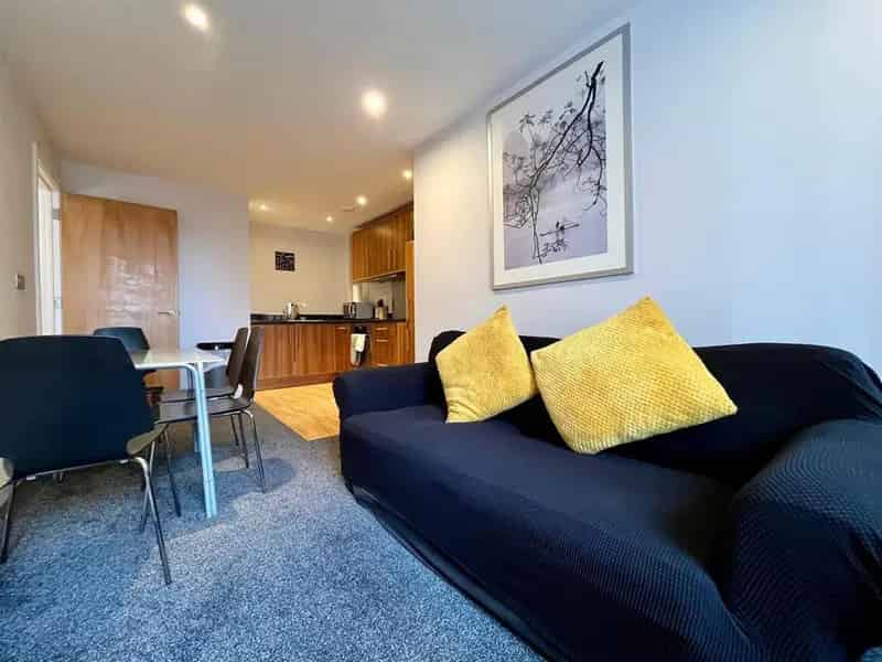 2 Bedroom Apartment to Rent