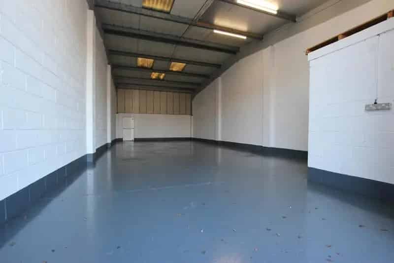 Industrial Storage Unit To Let 1145 sq ft