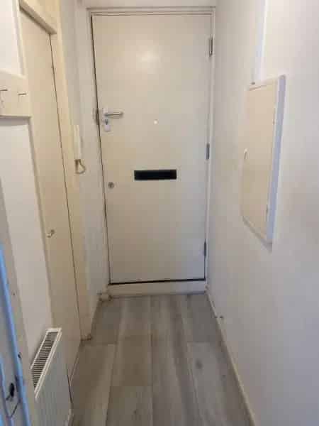 1 Bed Flat Large Living Room King Size Bed Quiet Building