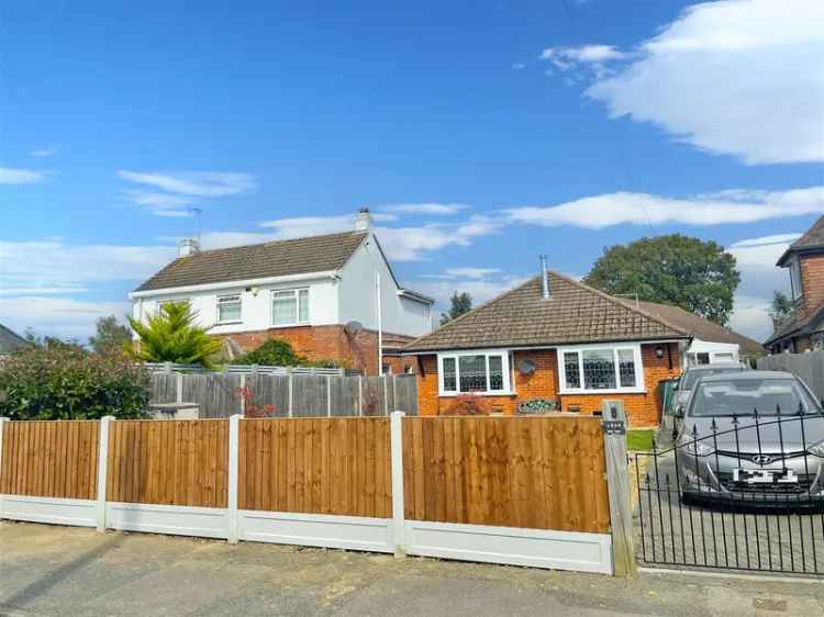 2 bedroom detached bungalow for sale