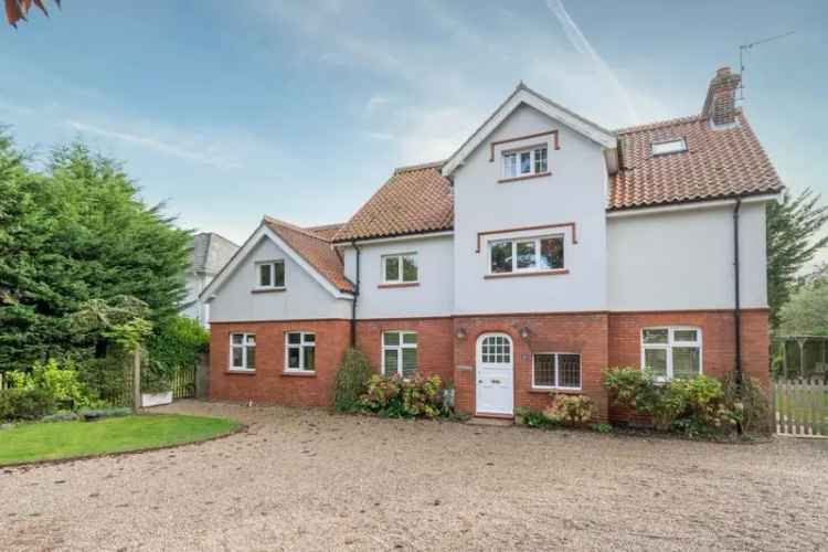 Detached House for sale with 4 bedrooms, Romany Road, Oulton Broad