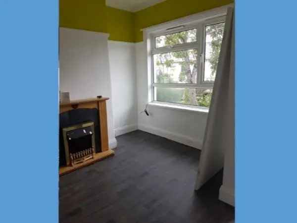 Bungalow For Rent in Macclesfield, England