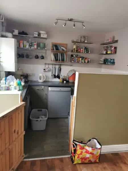 4 Bedroom House Near Meadowhall with Park Views