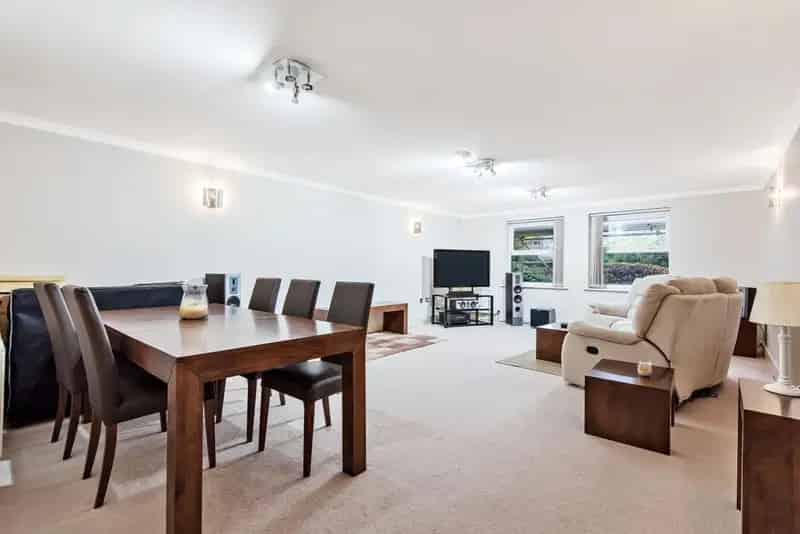 Spacious Ground Floor Apartment near Beckenham Junction
