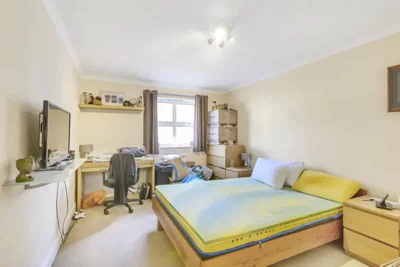 Balham Apartment Short Let 4 Months Underground Parking