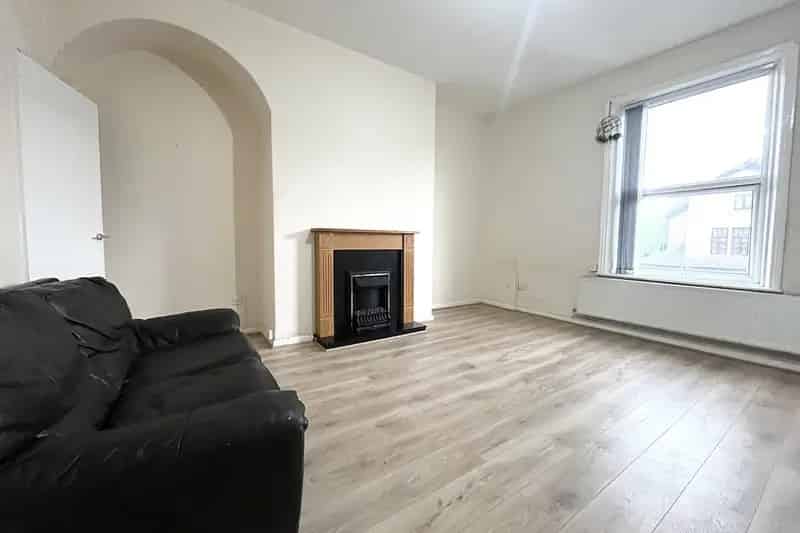 One Bedroom Studio Apartment for Rent Zero Deposit Available