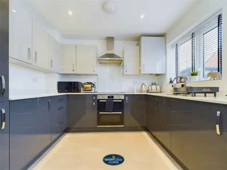 2 Bedroom Semi Detached House to Rent