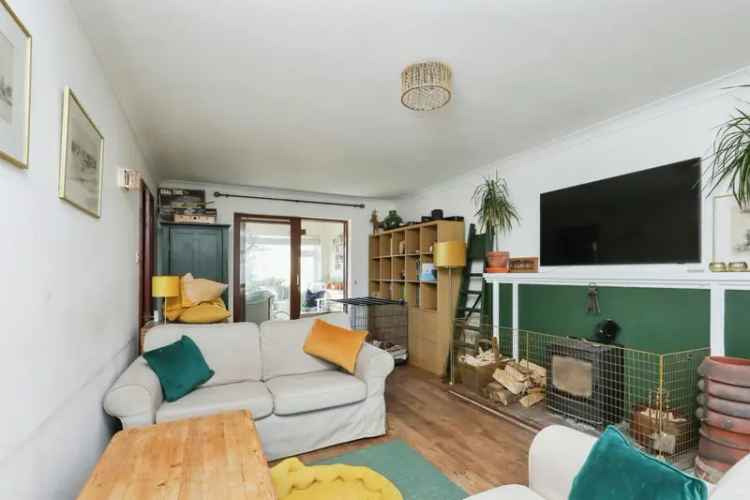 4 Bedroom Detached House in Swaffham Town Centre