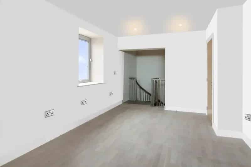 1 bedroom Flat
 For Sale
