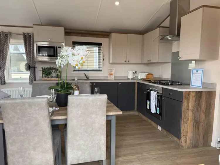 2 Bedroom Park Home for Sale