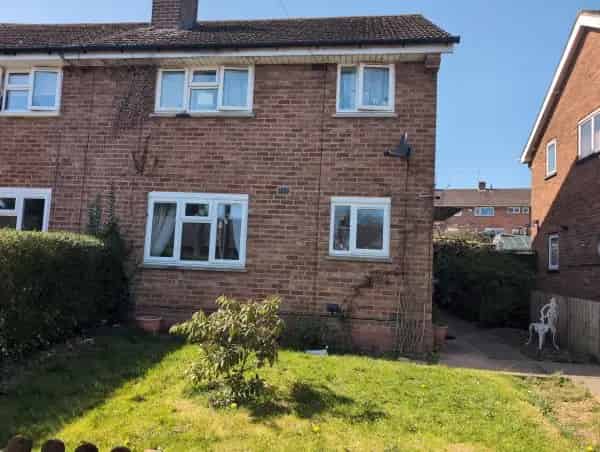3 Bed House Redditch Adapted with Stairlift Parking