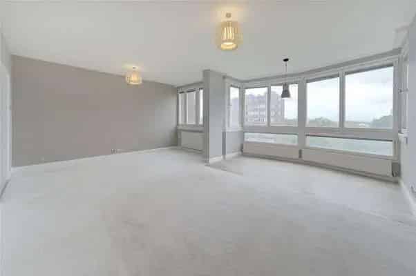 Spacious 4-Bedroom Apartment with Stunning Views - Newly Refurbished