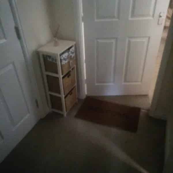 One Bedroom Flat with Private Parking and Communal Gardens