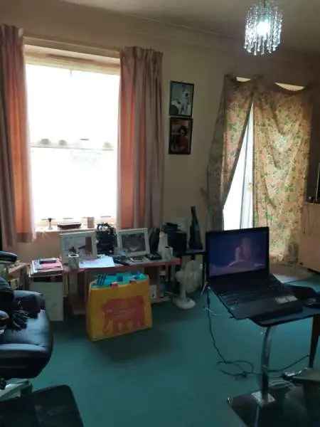 Flat For Rent in Winchester, England