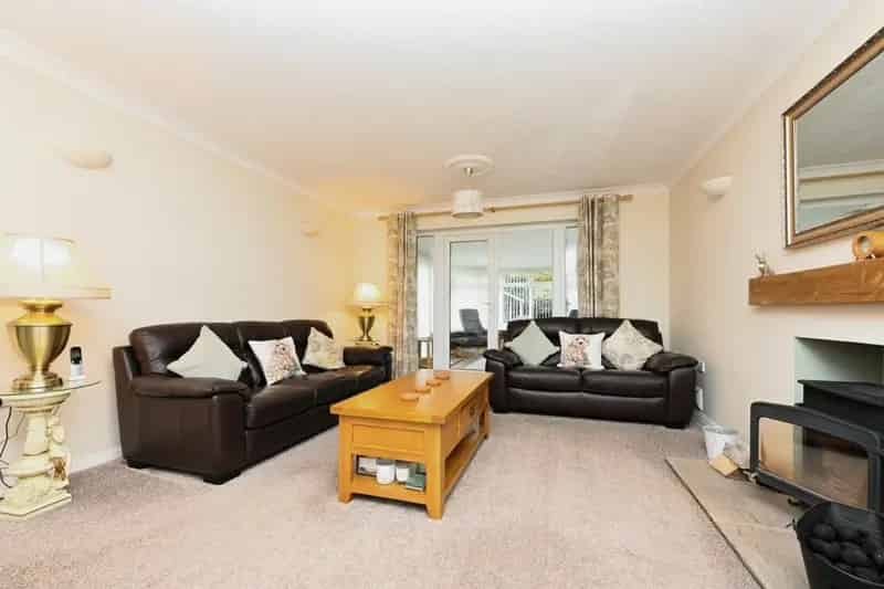 Detached Bungalow Middleton Spacious Rooms En Suite Double Garage Ample Parking