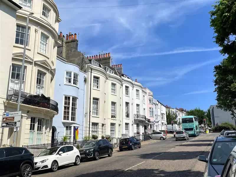 Brighton Seafront Studio Flat Near Shops and Transport