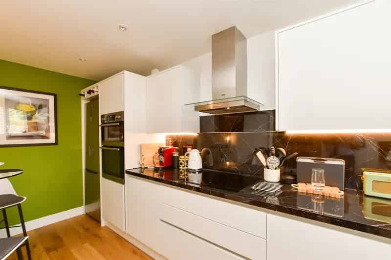 3 Bedroom Semi-Detached House for Sale in Dorking