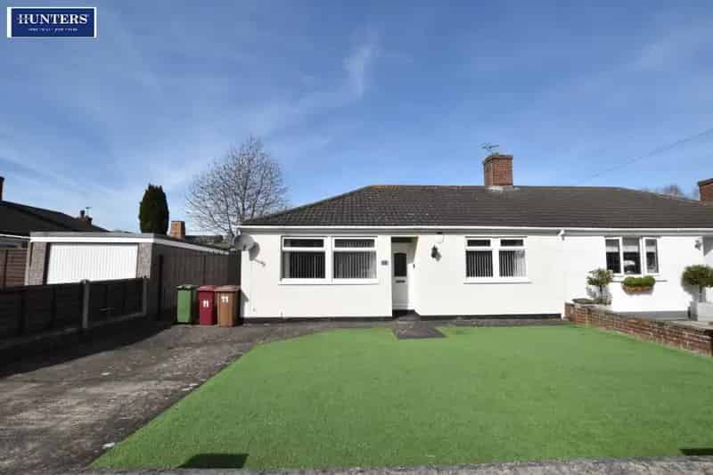 2 Bedroom Bungalow For Sale Near Amenities