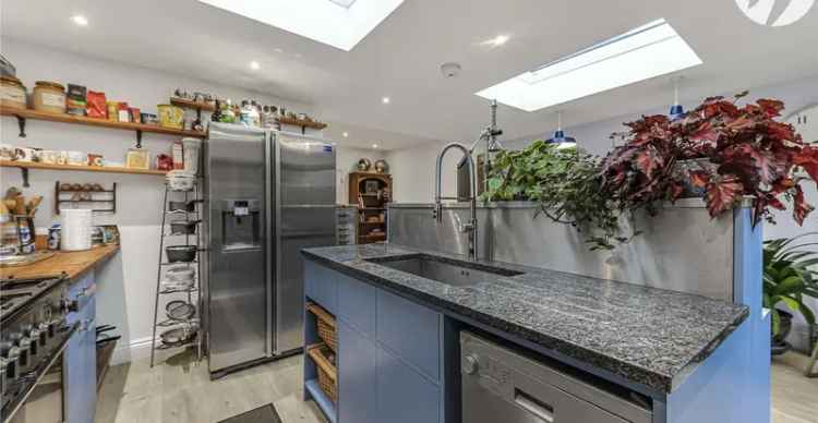 3 Bed Family Home For Sale - 1800 sq ft