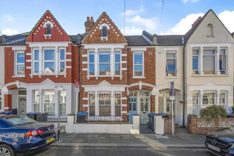 Flat For Sale , London, England