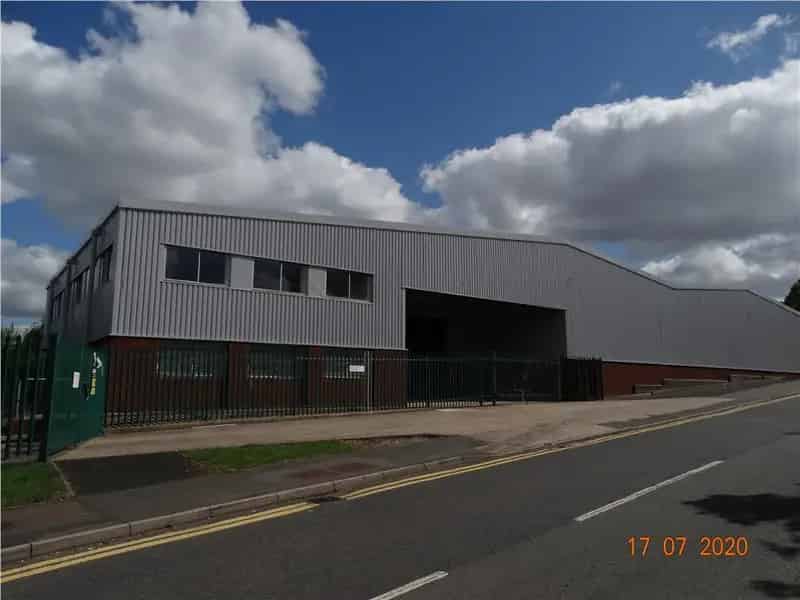18914 sq ft Industrial Warehouse Unit with Offices