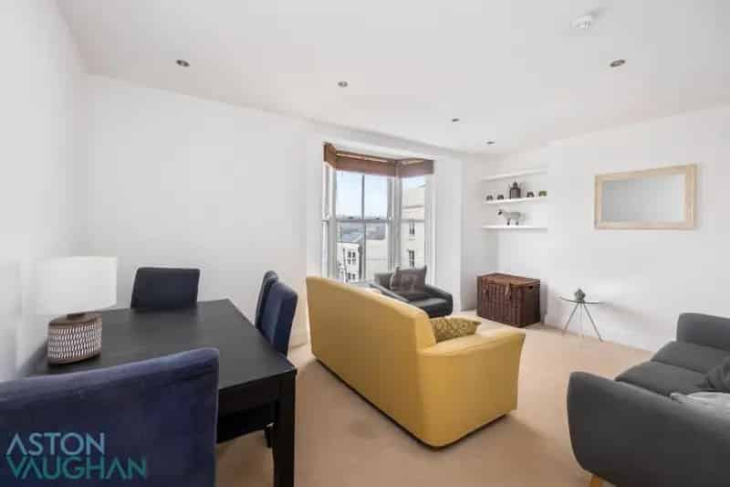 2 Bedroom Furnished Flat Brighton 6 Month Let