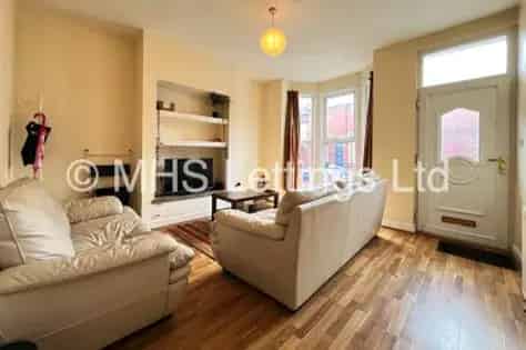 Student Double Room Hyde Park Leeds Unlimited Bills