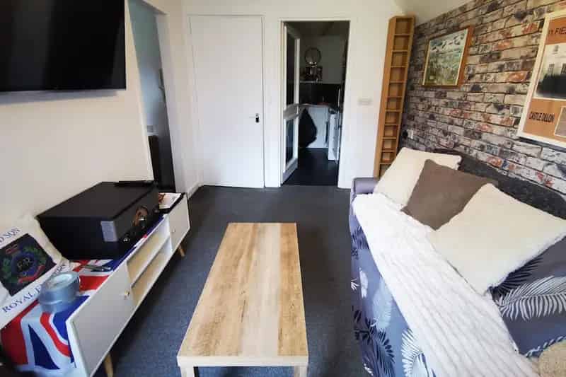 One Bedroom Ground Floor Flat Available End of November