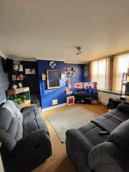 Flat For Rent in London, England