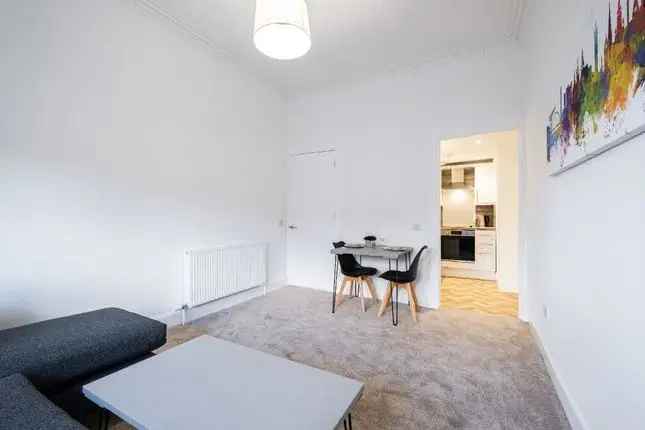 Flat to rent in Apsley Street, Glasgow G11