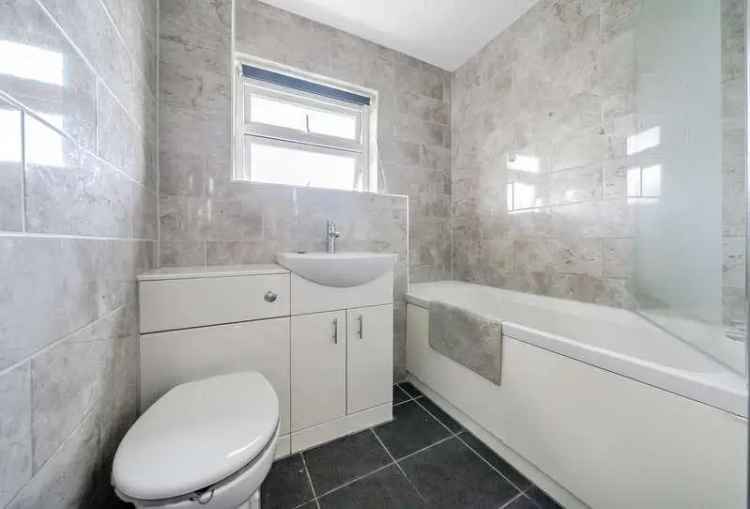 2 Bed Flat for Sale Near Oxford City Centre and Hospitals