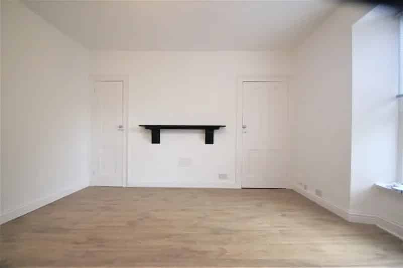 2 bedroom Flat
 To Rent