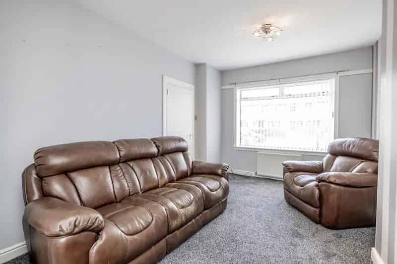 2 Bed House in Mastrick with Drive and Garden Cash Buyers Only